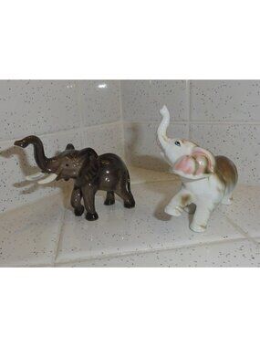 Vintage Two Ceramic Elephant Hagen Renaker & Giftcraft mcm collectable figurine